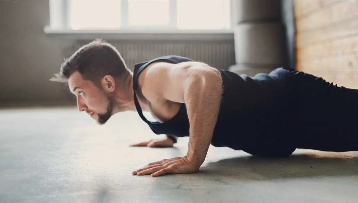 Упражнения для коррекции осанки и укрепления спины